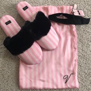 NWT Victoria's Secret Signature Satin Slippers